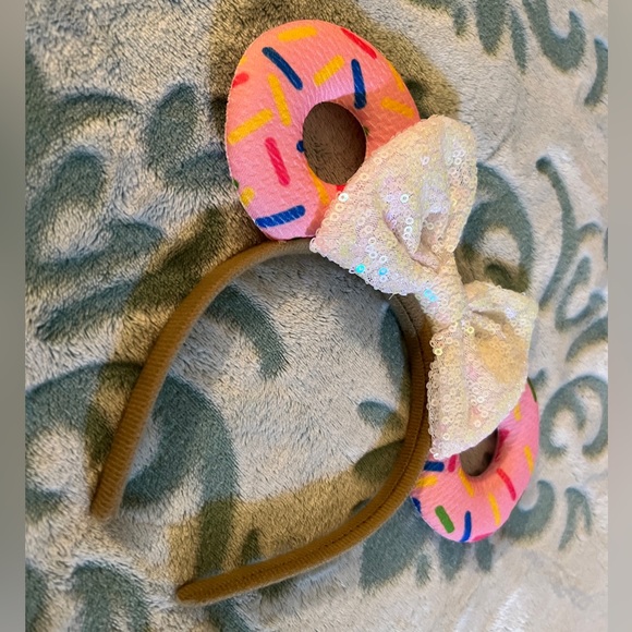 Mickey Mouse Minnie Ears Disney Headband - Picture 2 of 4